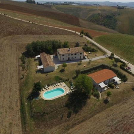 Rustico Del Bozzo Guest House Castelleone di Suasa Luaran gambar