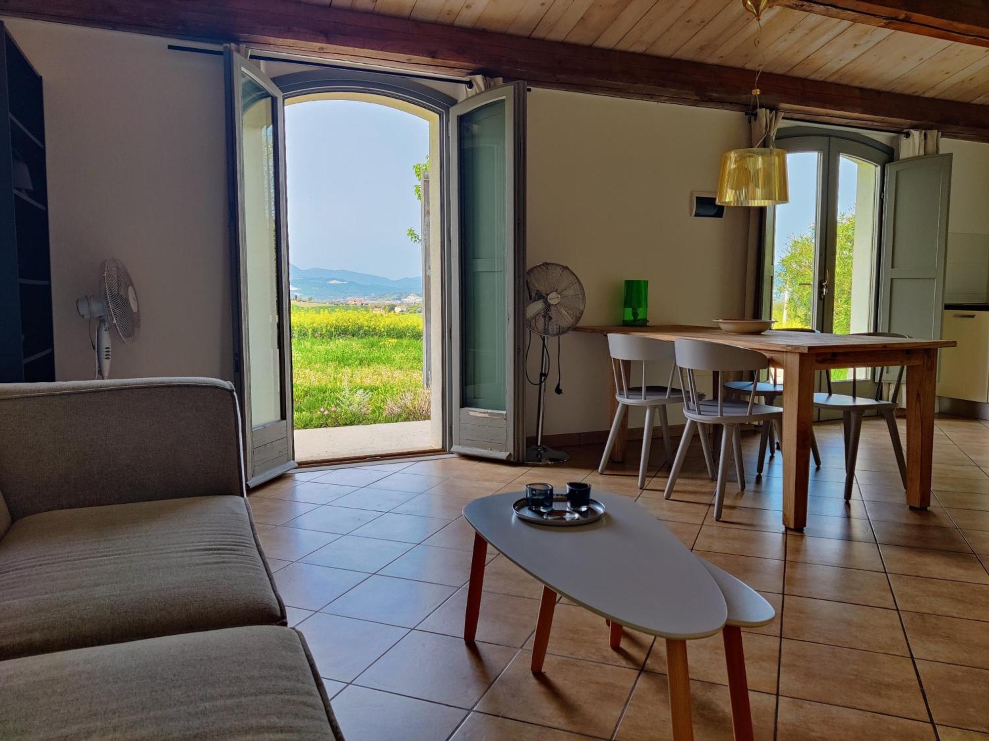 Rustico Del Bozzo Guest House Castelleone di Suasa Luaran gambar